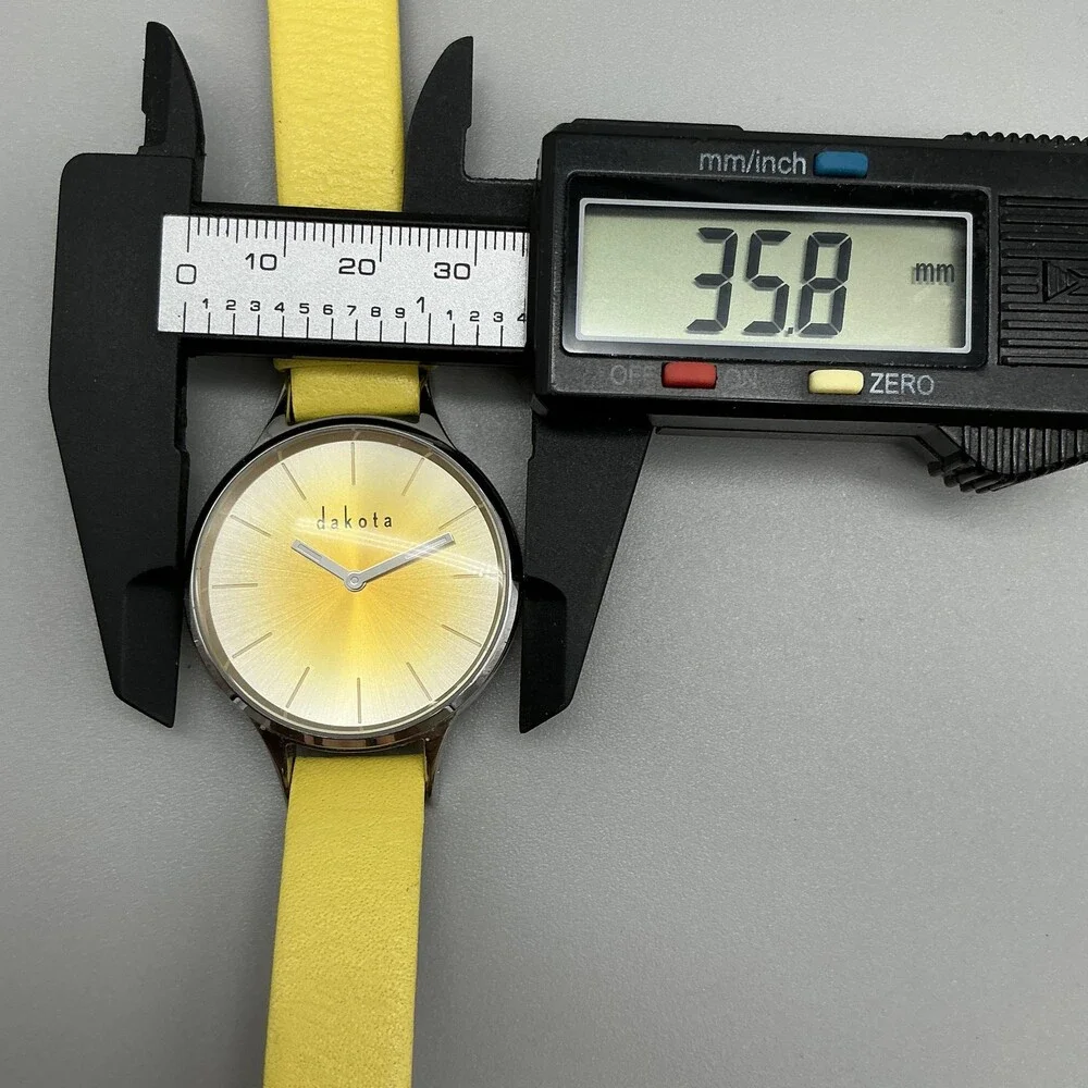Dakota Womens Watch 36mm Yellow Sunburst Dial Leather 139900 New Battery